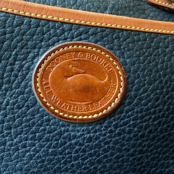 Vintage Black Dooney and Bourke Black with Tan Trim Zip Top Buckle Shoulder Bag - Picture 5 of 11